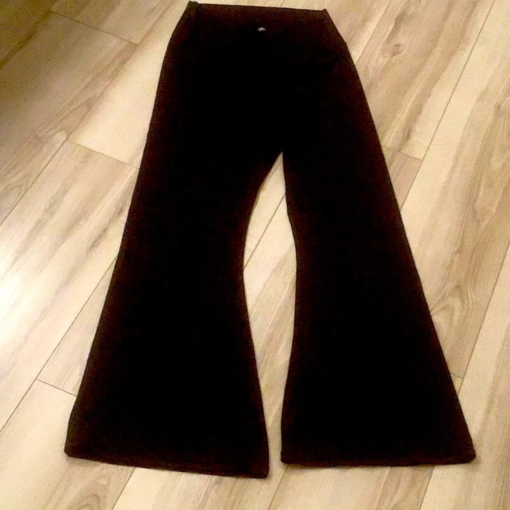 Like New Flare Yoga Pants - XL